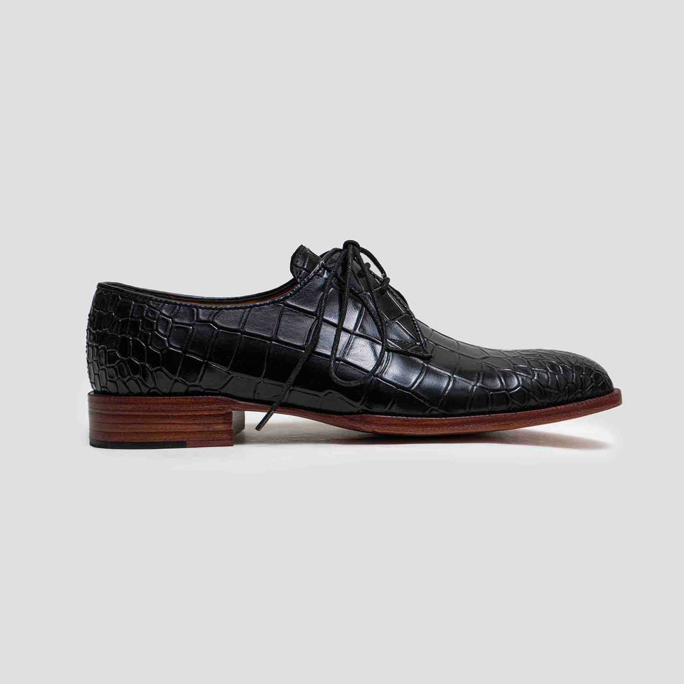 BLACK CROCODILE WHOLECUT DERBIES